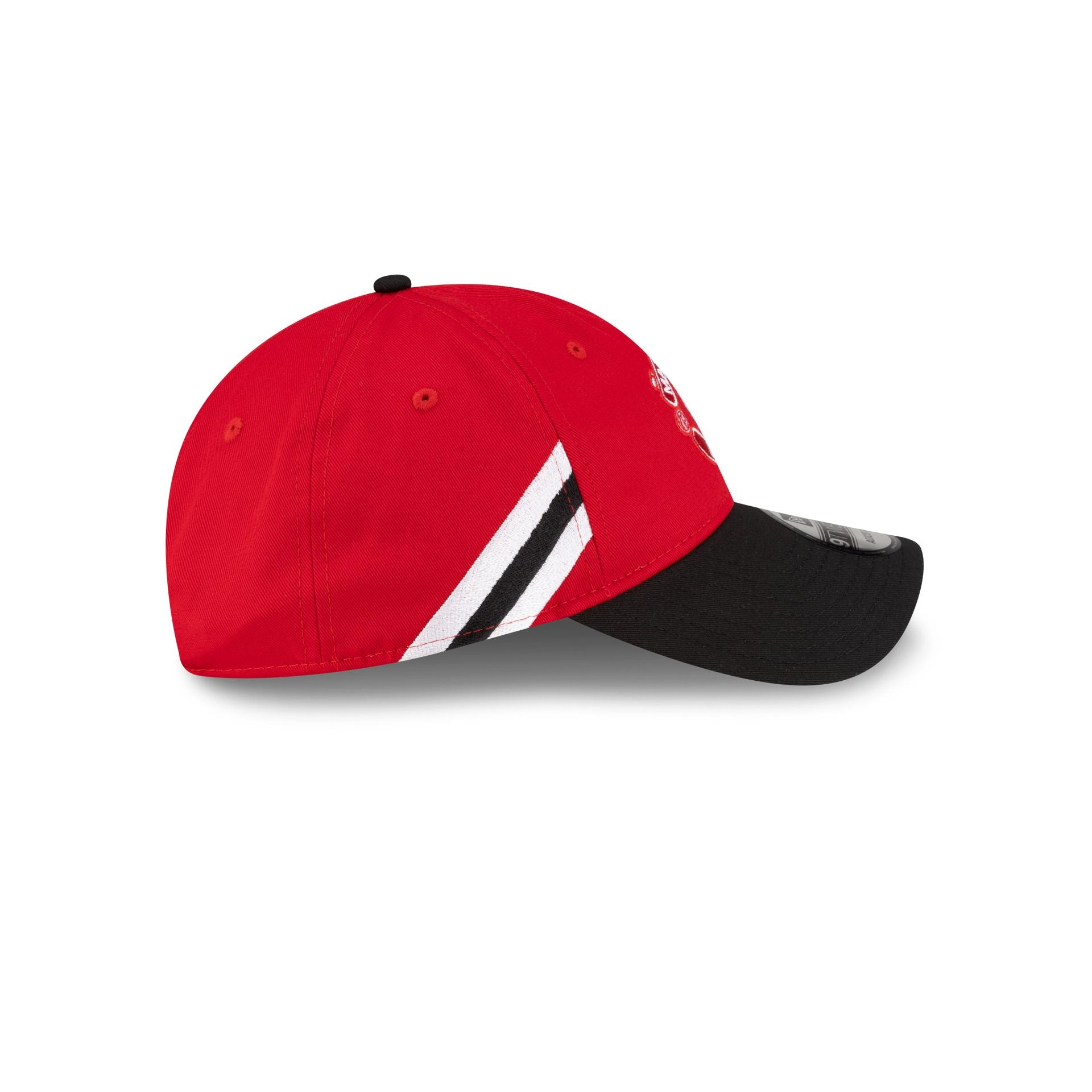Manchester United FC Bar Stripe 9TWENTY Adjustable Hat - Image 4