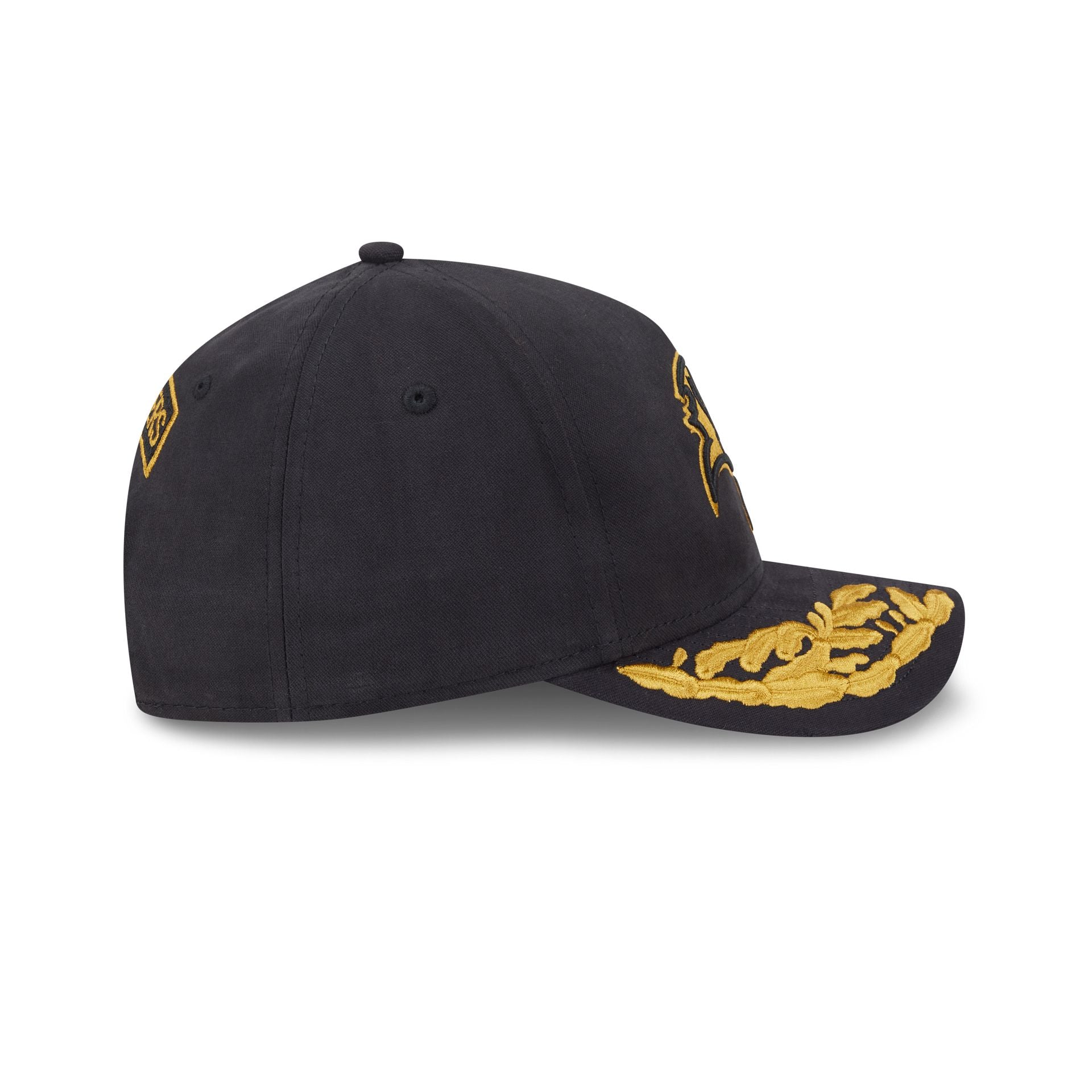 Alpha Industries x Tampa Bay Buccaneers Black 9FORTY M-Crown A-Frame Snapback Hat - Image 5