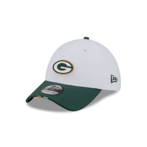 Green Bay Packers 2025 Training 39THIRTY Stretch Fit Hat