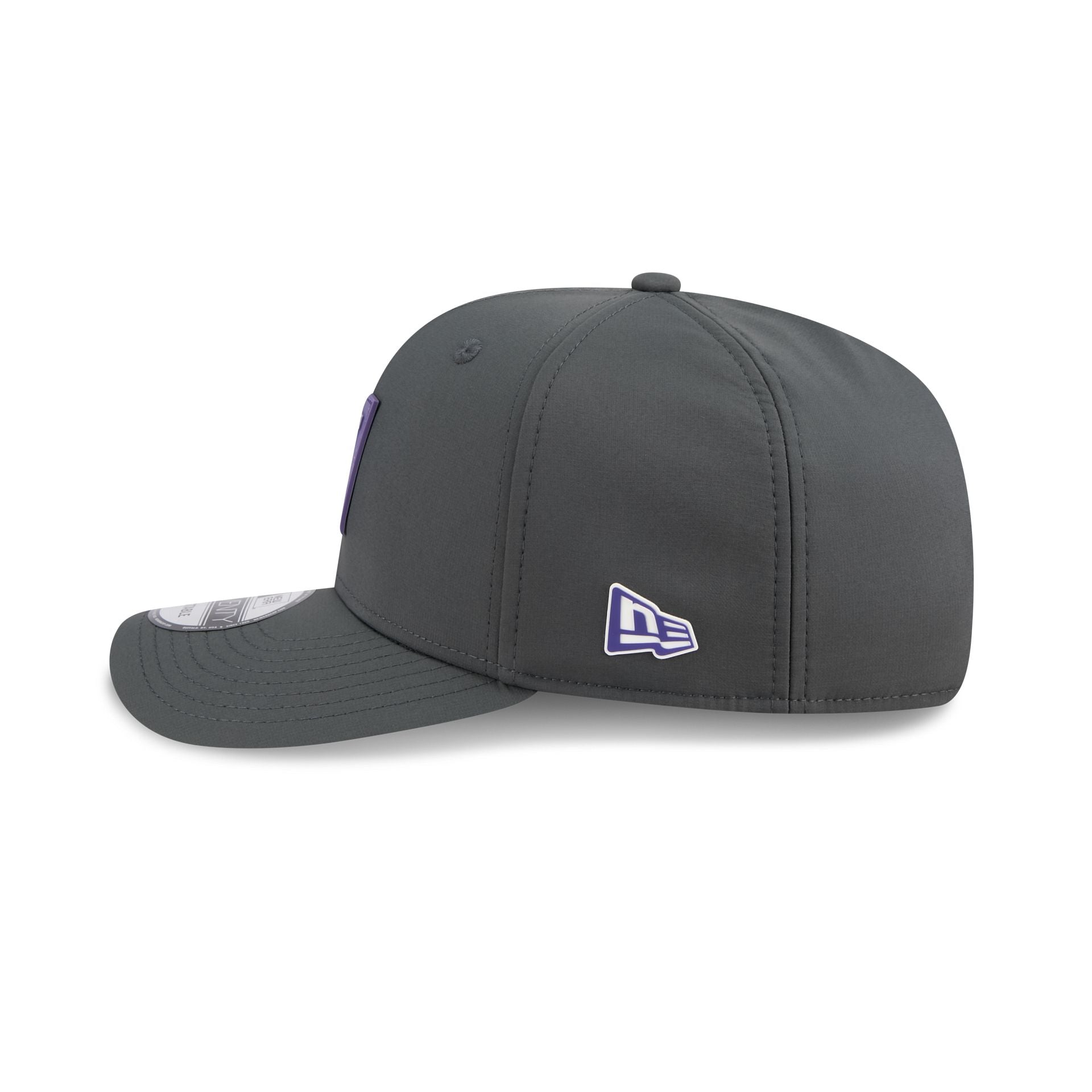 Washington Huskies Cold Weather 9SEVENTY Stretch-Snap Hat - Image 4