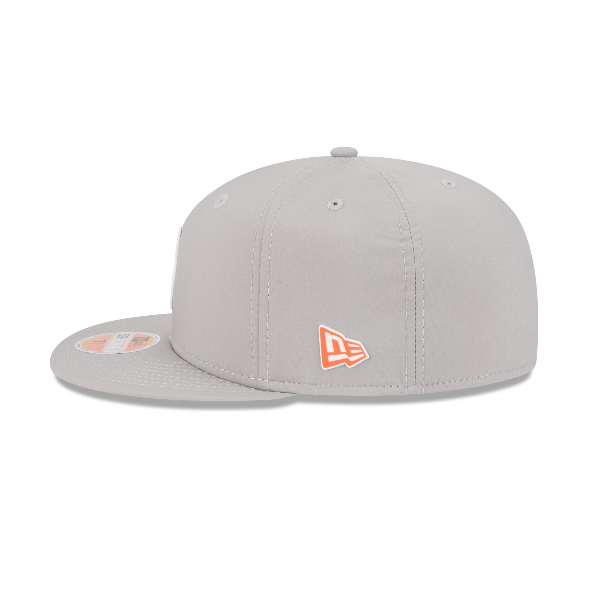 Denver Broncos 2025 Sideline Hot Weather Gray 59FIFTY Fitted Hat - Image 4