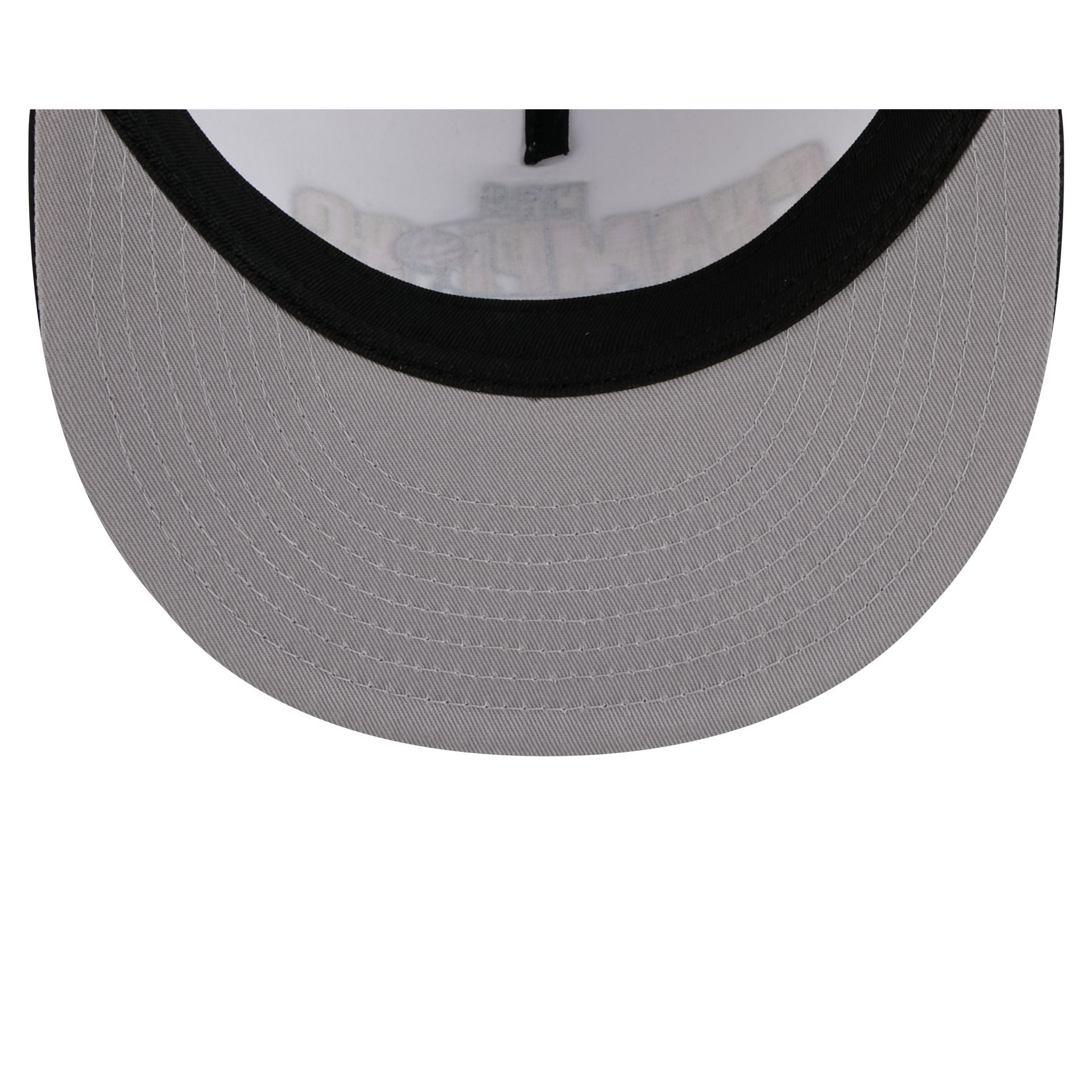 Chicago Bulls Champions White Retro Crown 59FIFTY Fitted Hat - Image 7